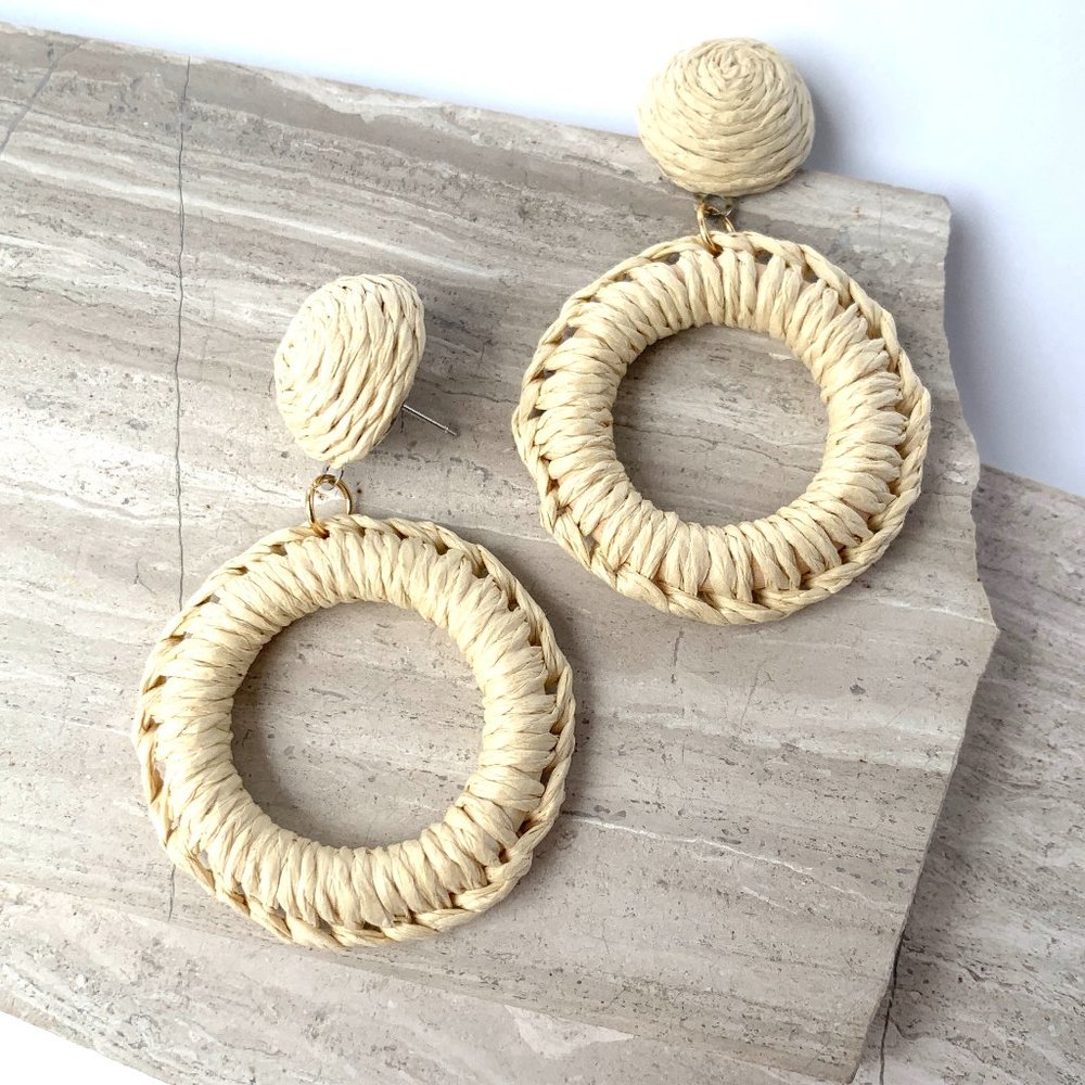 New ~ Anthropologie Natural Woven Raffia Hoop Earrings - Picture 6 of 8